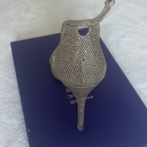 High heels - Picture 4 of 5